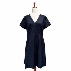 Elie Tahari‎ Black Brocade Dress Size 12 Women's Short Sleeve V-Neck Midi